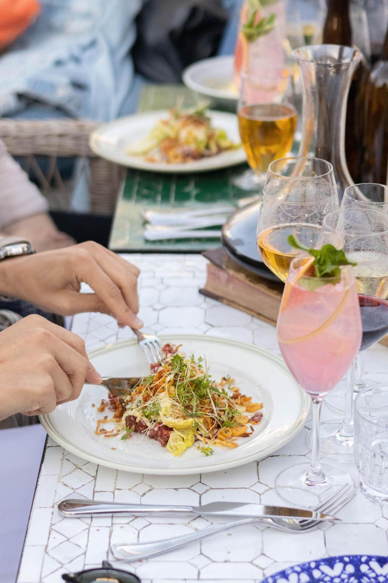 גטבורג Hotel Pigalle מראה חיצוני תמונה A salad at the restaurant